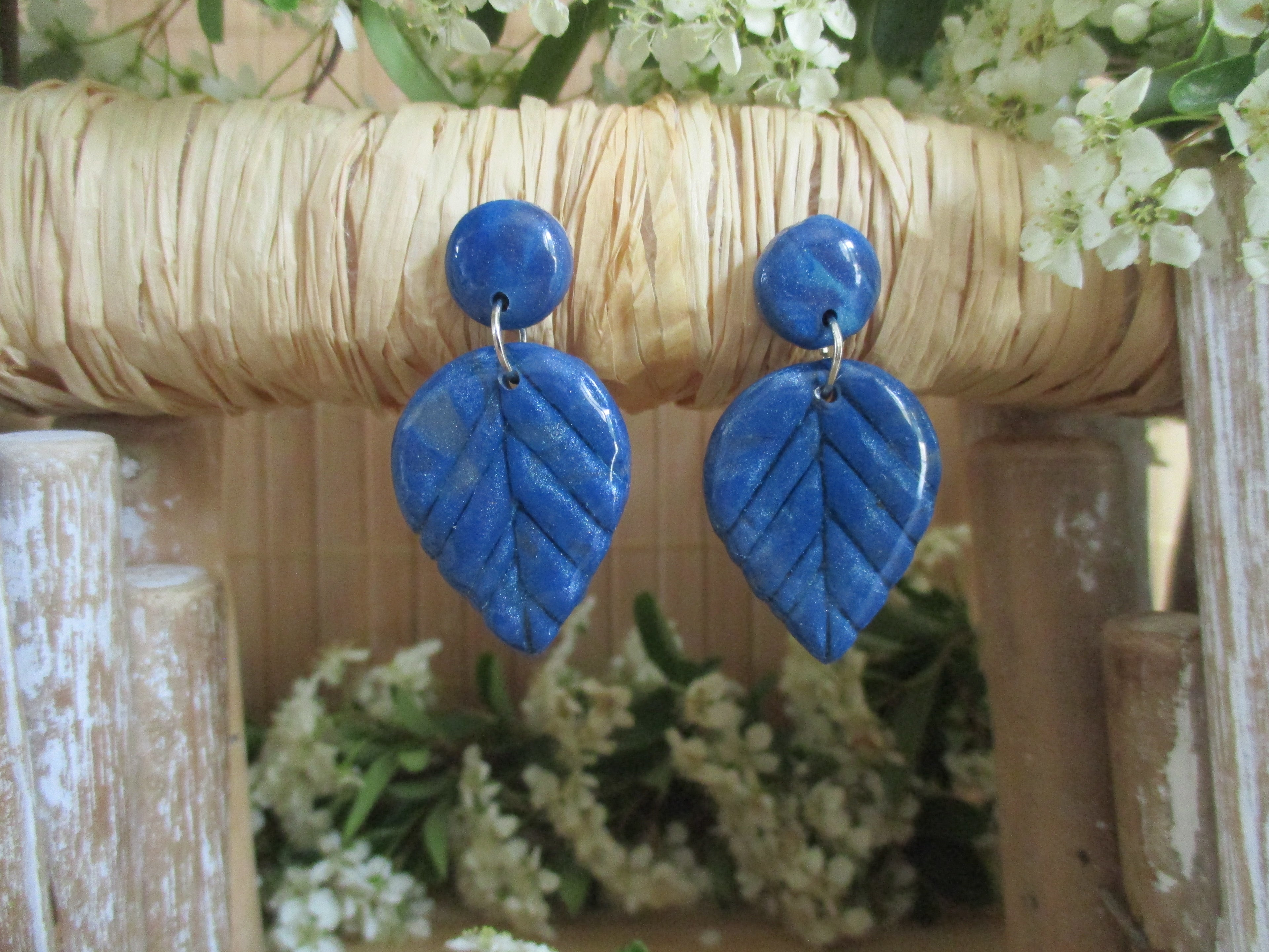 Feuilles Bleues Azur