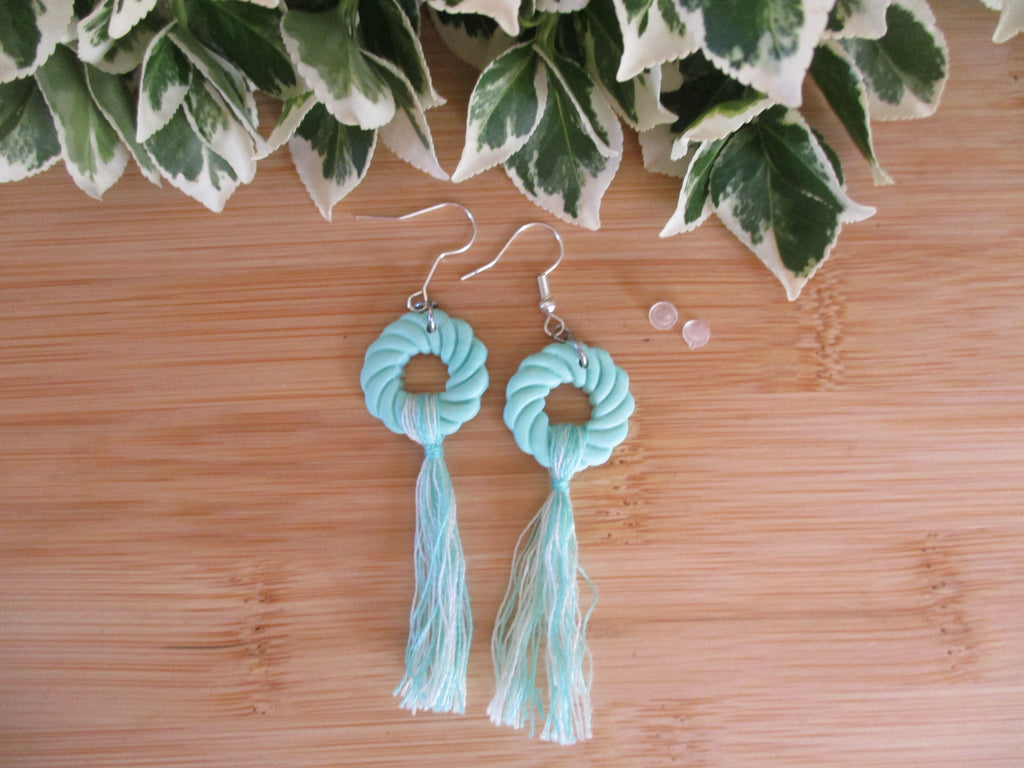Aqua Pompon
